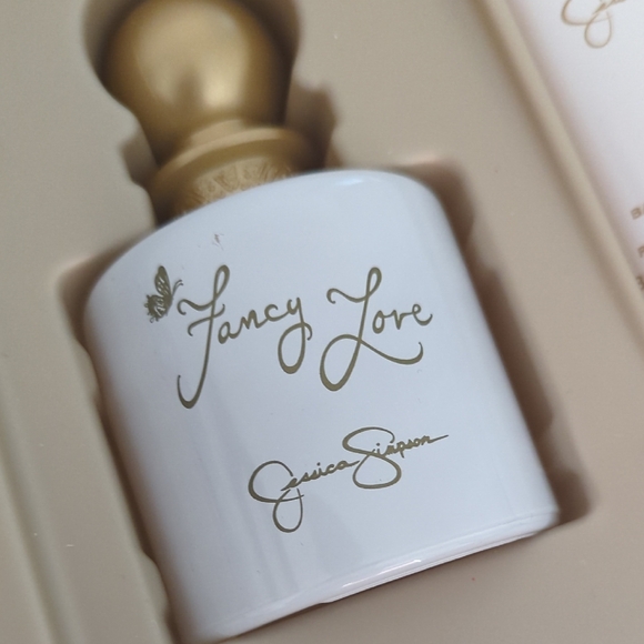 Jessica Simpson Fancy Love Gift Set - Picture 4 of 7